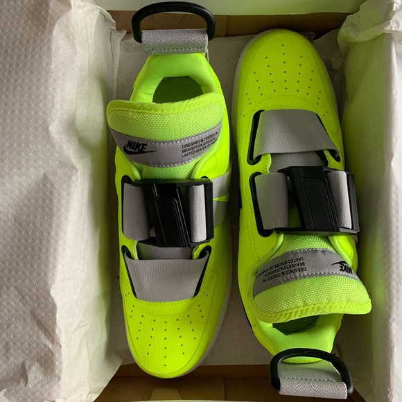 Air Force 1 Low Utility Volt/White-Black, Unisex - Picture 8 of 8